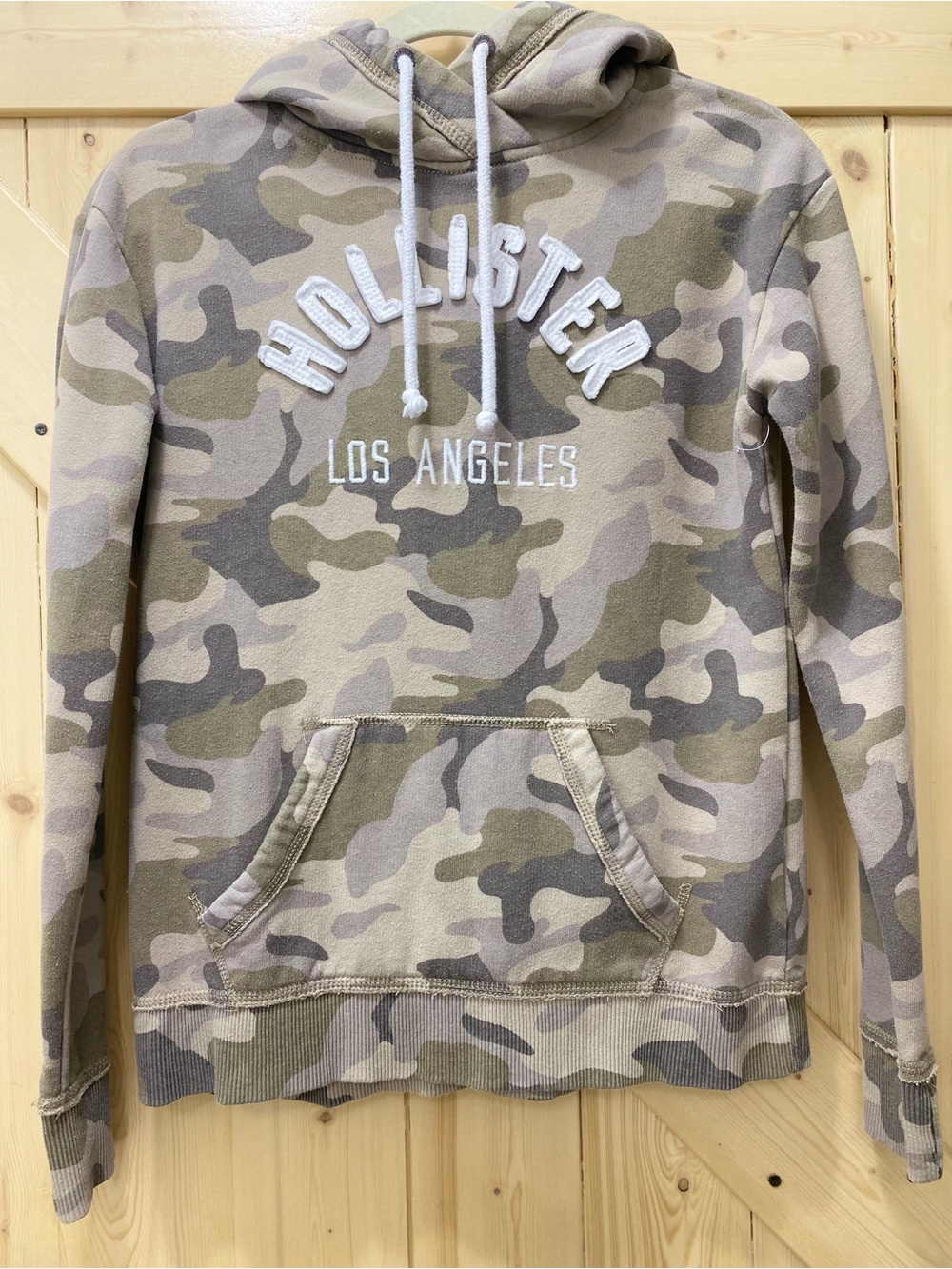 ⭐️⭐️Hollister Vintage Outdoors Fleece Camo Pullover Hoodie in Olive & Beige